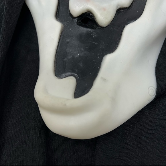 Easter Unlimited Ghostface Mask 9206 Squiggly Mouth Fun World Costume Scream - Picture 4 of 10